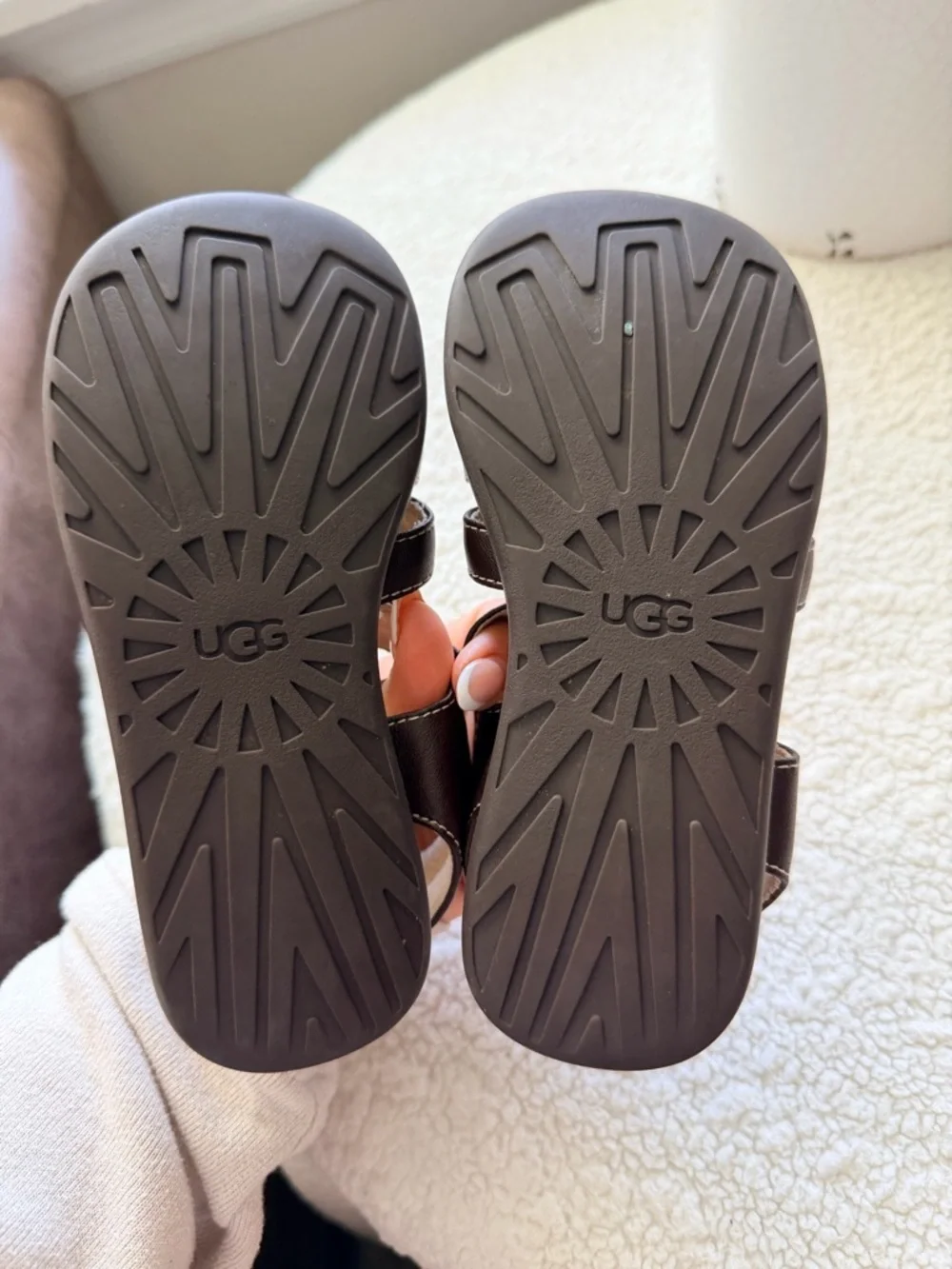 Toddler Ugg Boys Brown Sandals 10c